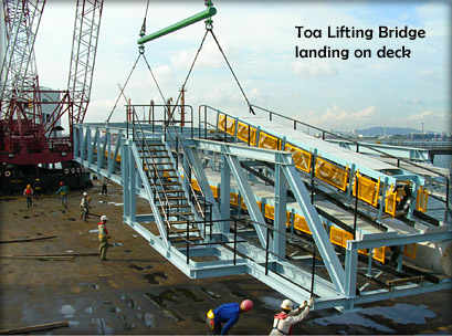 Toa Lifting Bridge landing on deck